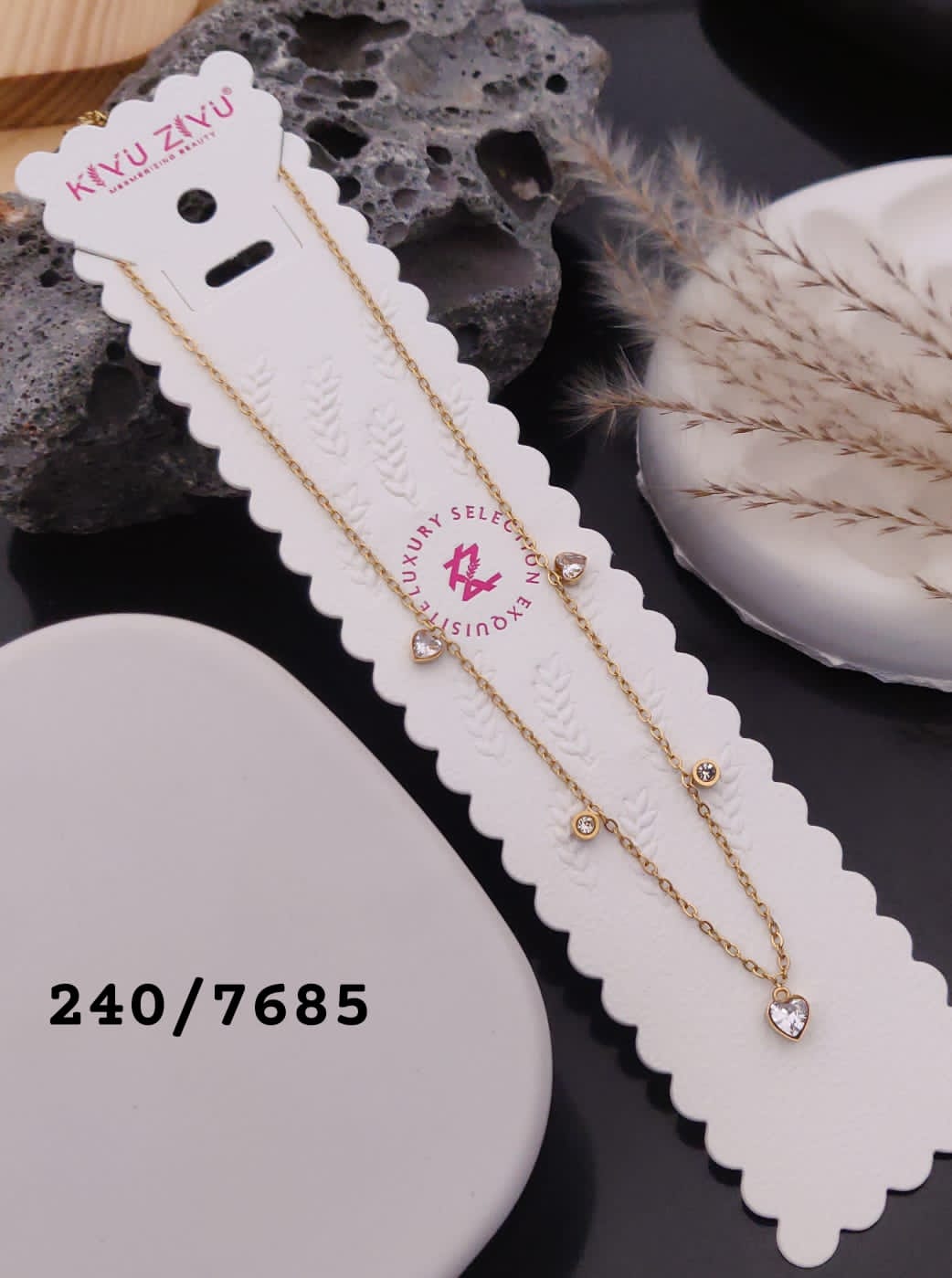 Kiyu Jiyu 18 K Gold-Plated Pendant Necklace – Elegant &amp; Timeless