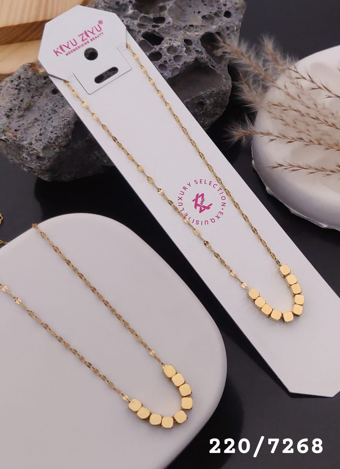 Kiyu Jiyu 18 K Gold-Plated Pendant Necklace – Elegant &amp; Timeless