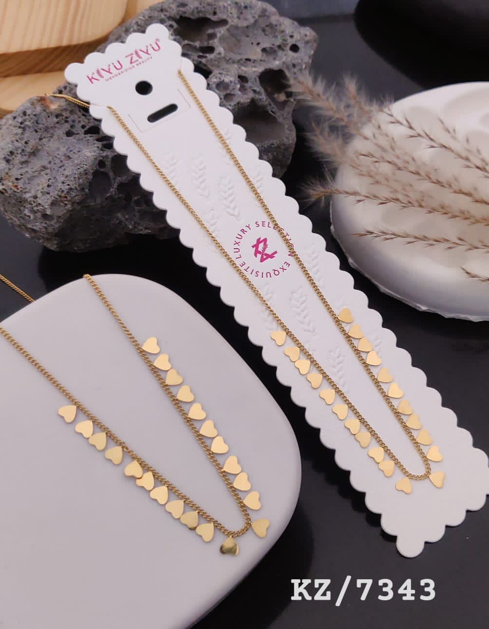 Kiyu Jiyu 18 K Gold-Plated Pendant Necklace – Elegant &amp; Timeless