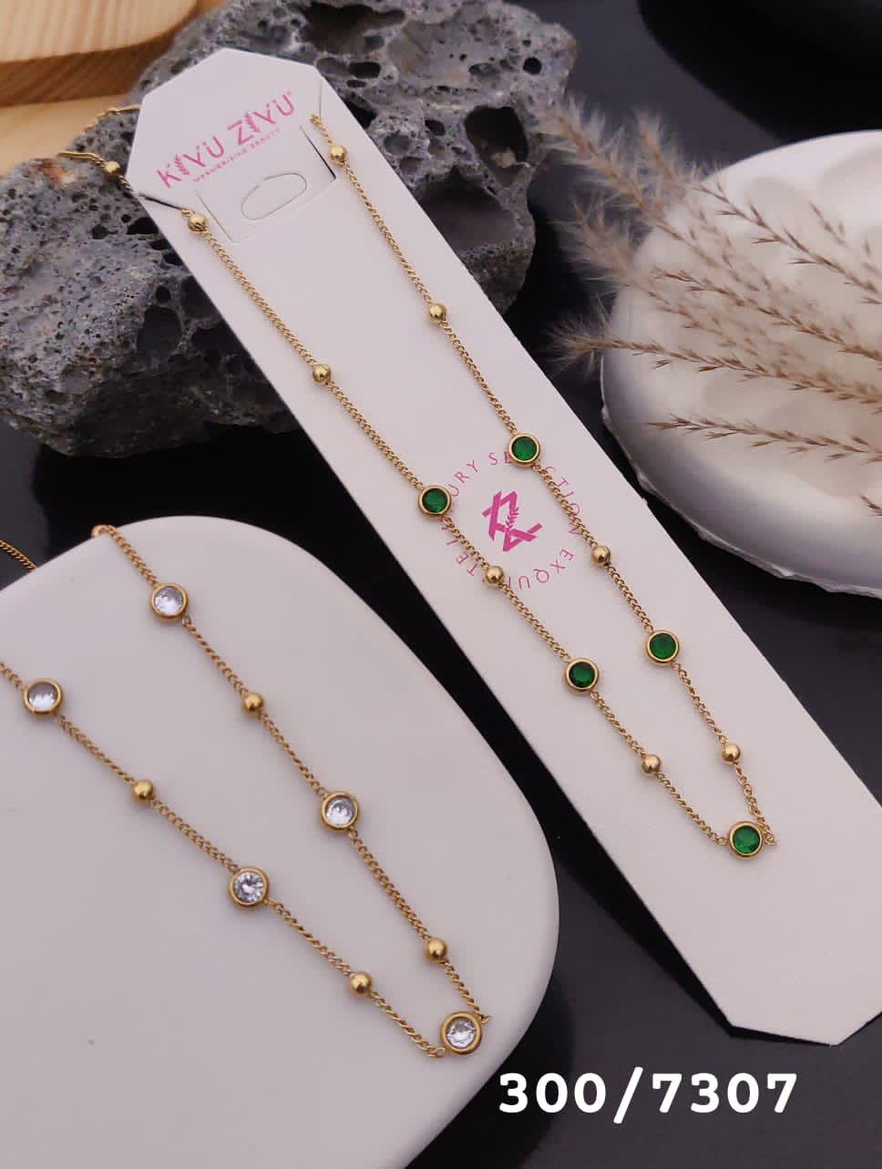 Kiyu Jiyu 18 K Gold-Plated Pendant Necklace – Elegant &amp; Timeless