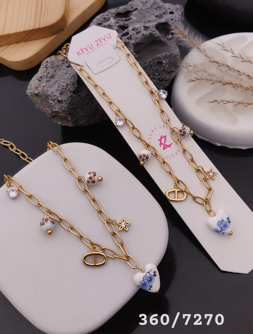 Kiyu Jiyu 18 K Gold-Plated Pendant Necklace – Elegant &amp; Timeless