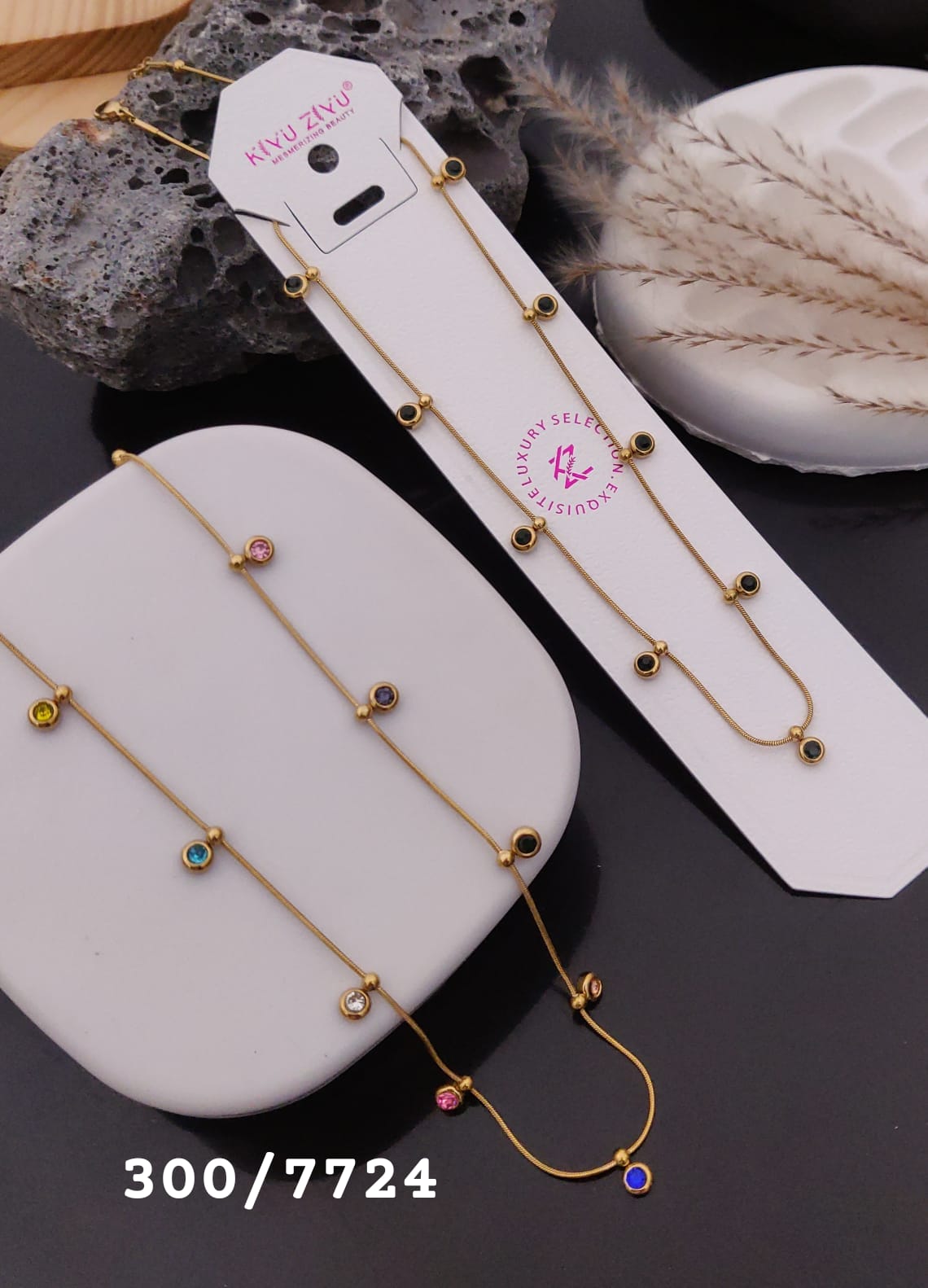 Kiyu Jiyu 18 K Gold-Plated Pendant Necklace – Elegant &amp; Timeless